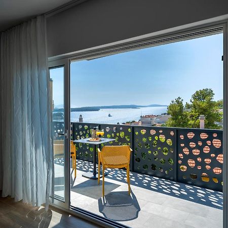 Modern, 2 Bedroom Apartment Хвар Экстерьер фото